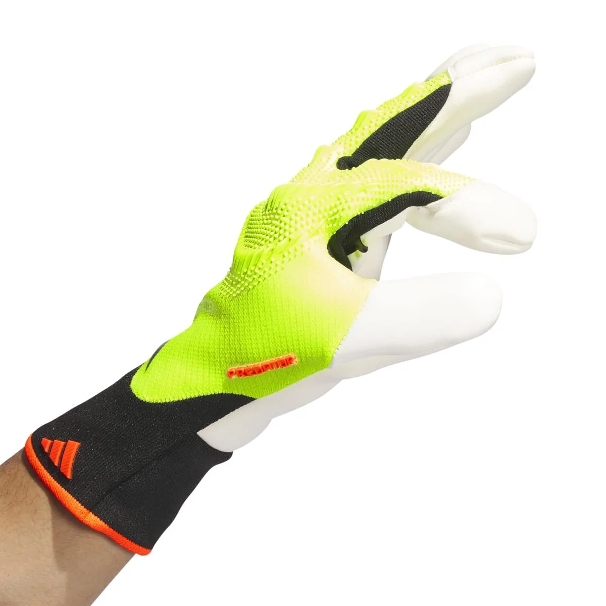 adidas Predator Pro Hybrid Goalkeeper Gloves | IQ4021