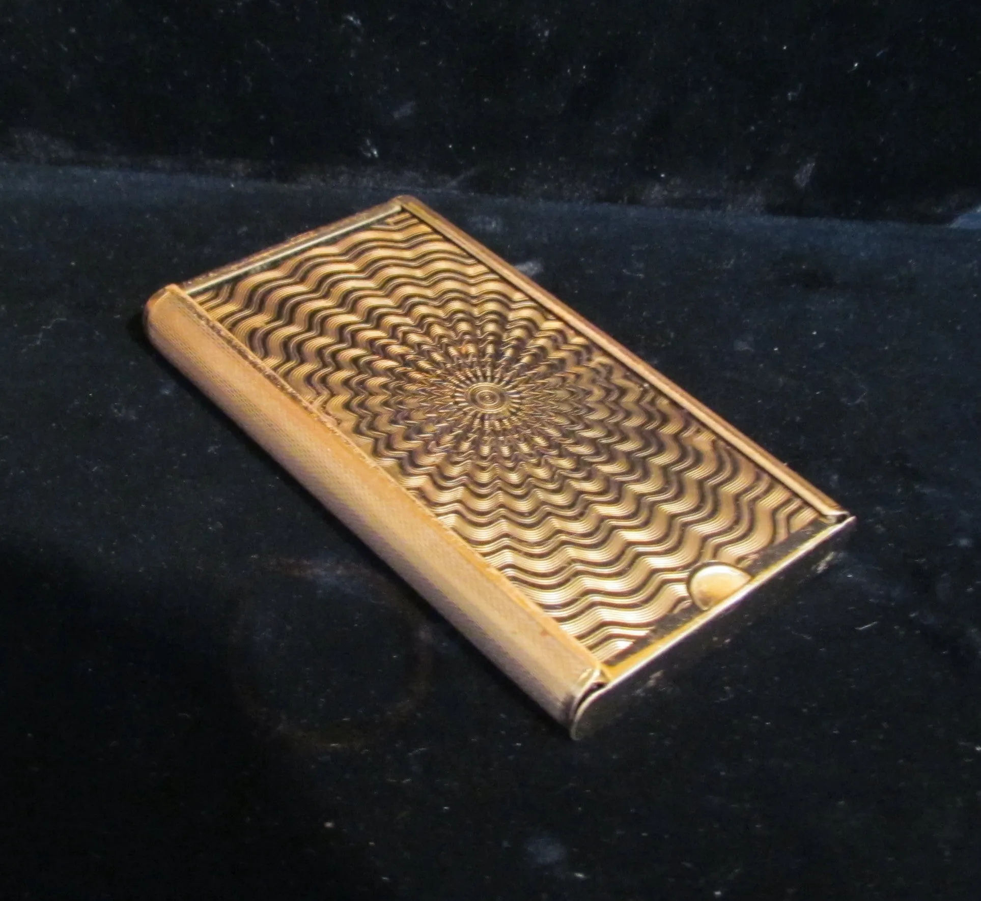 Vintage Stratton Compact Brush Gold Engine Turned Design